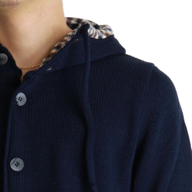 MAGLIA CAPPUCCIO V2 - Mad Fashion | img vers.650x/